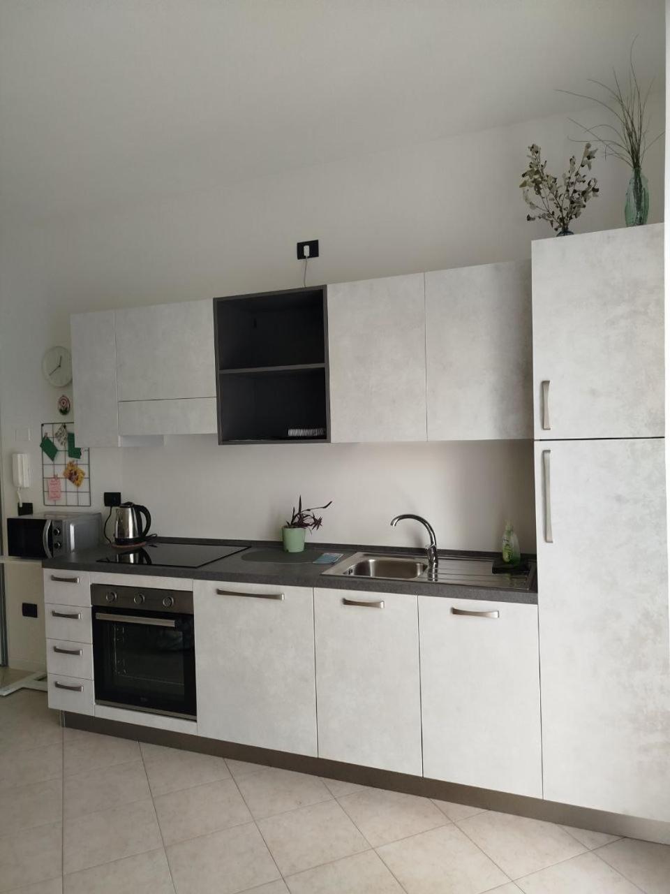 Near Expo And Center 9 Apartamento